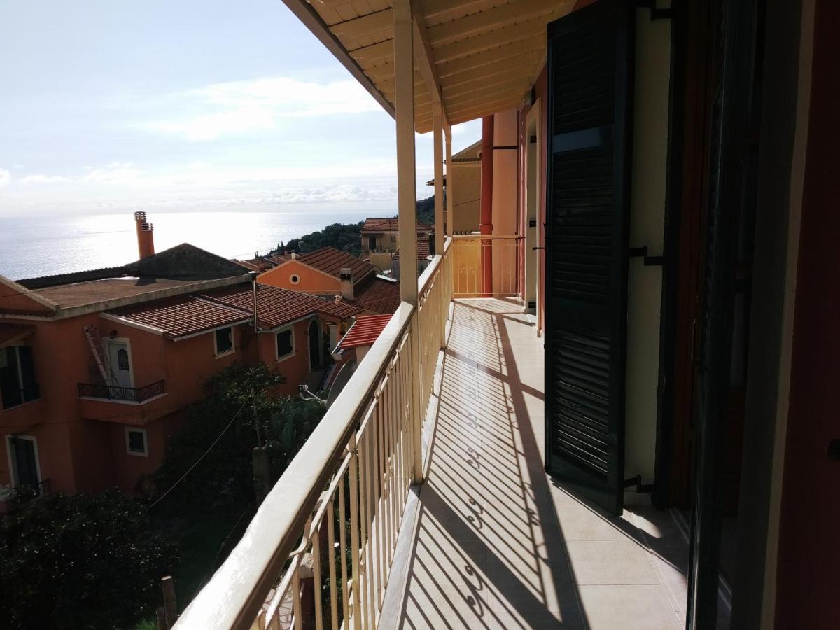 Traditional Panoramic Sea View House Lákones Esterno foto
