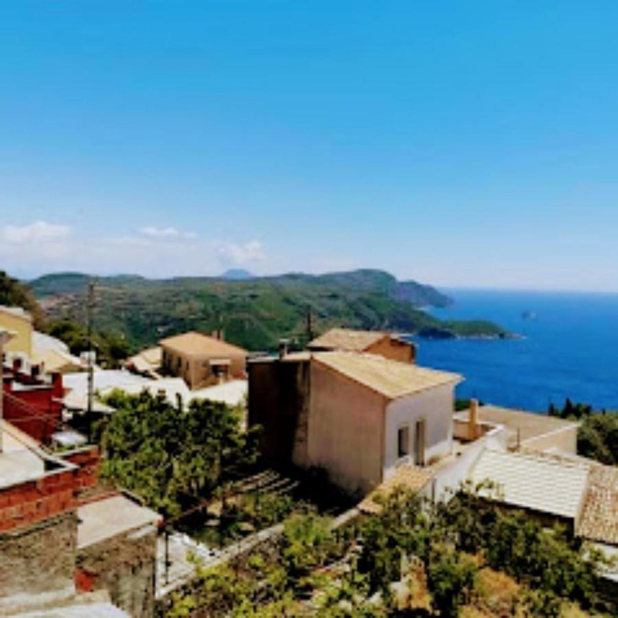 Traditional Panoramic Sea View House Lákones Esterno foto